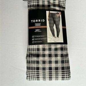 Torrid Black and White Checkered Women’s pants